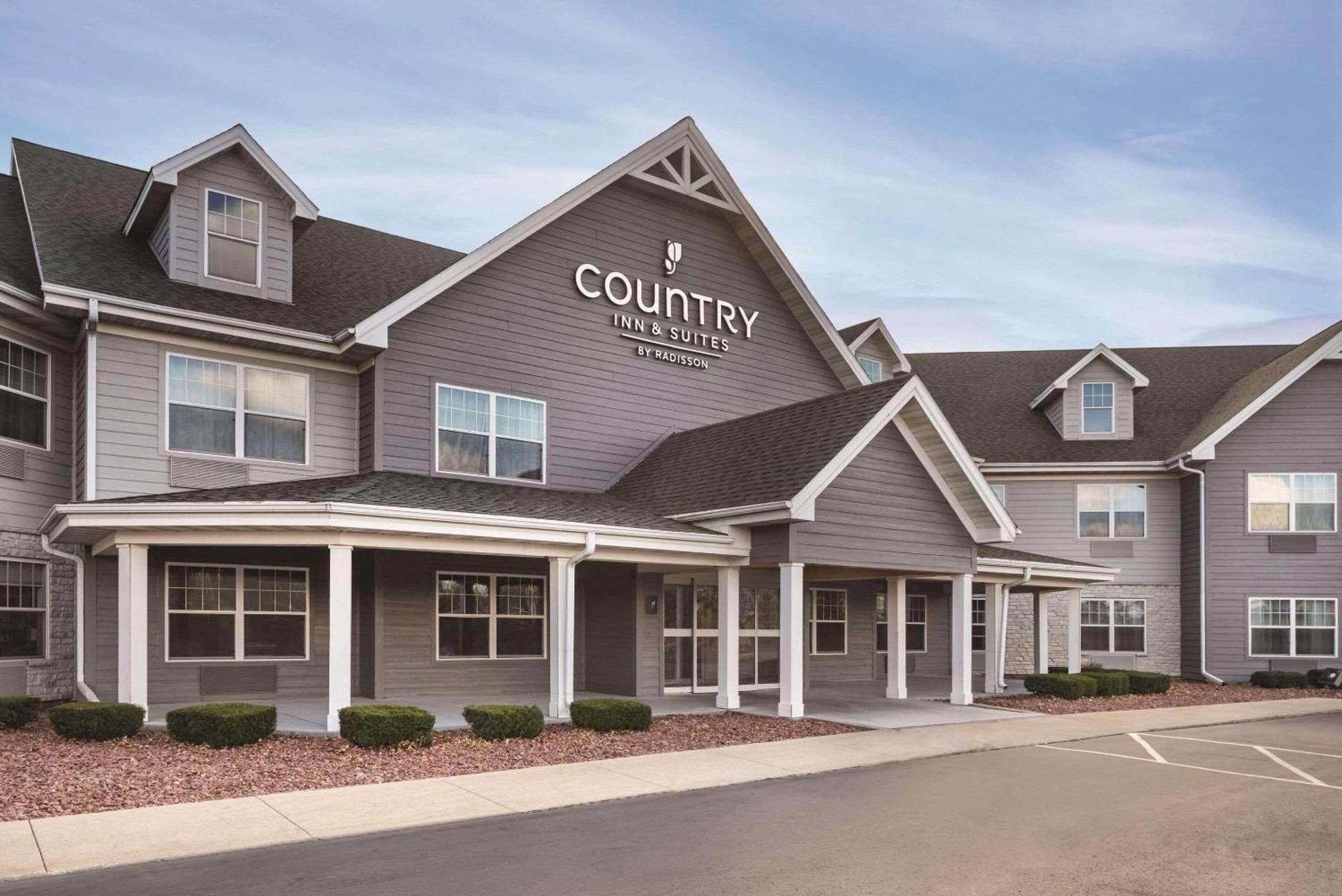 Country Inn & Suites By Radisson, Germantown, Wi Exterior photo