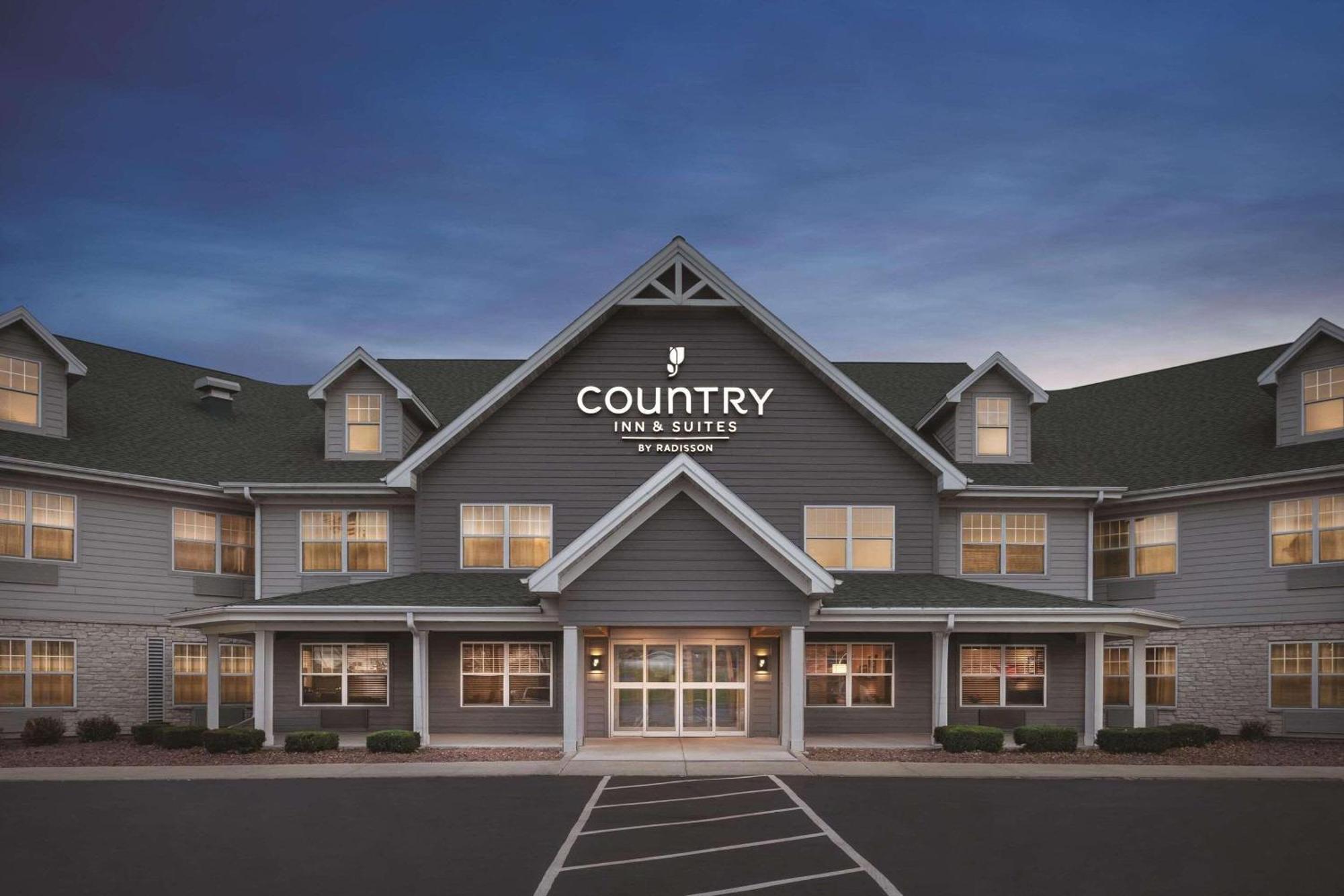 Country Inn & Suites By Radisson, Germantown, Wi Exterior photo